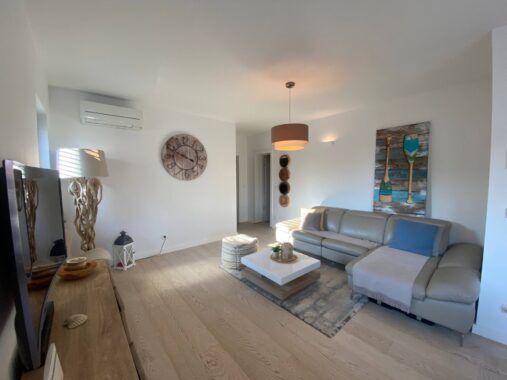 photo_6039545267922603143_w