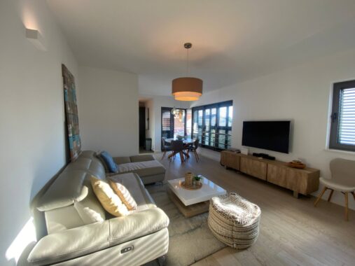 photo_6039545267922603154_w